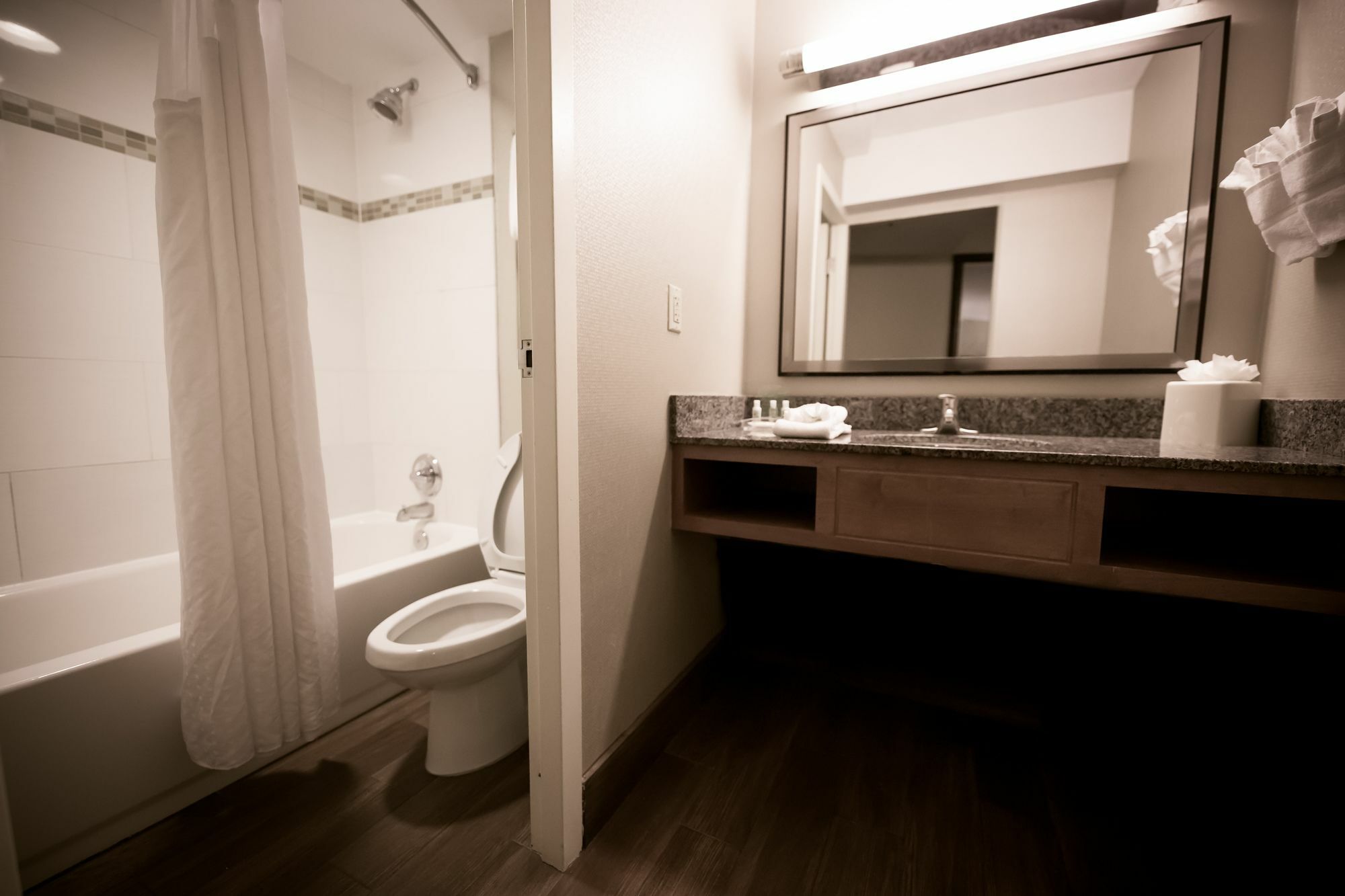 Holiday Inn Raleigh Downtown By Ihg Exteriör bild